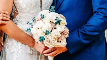 Sola Wood Flowers Dream Wedding Giveaway